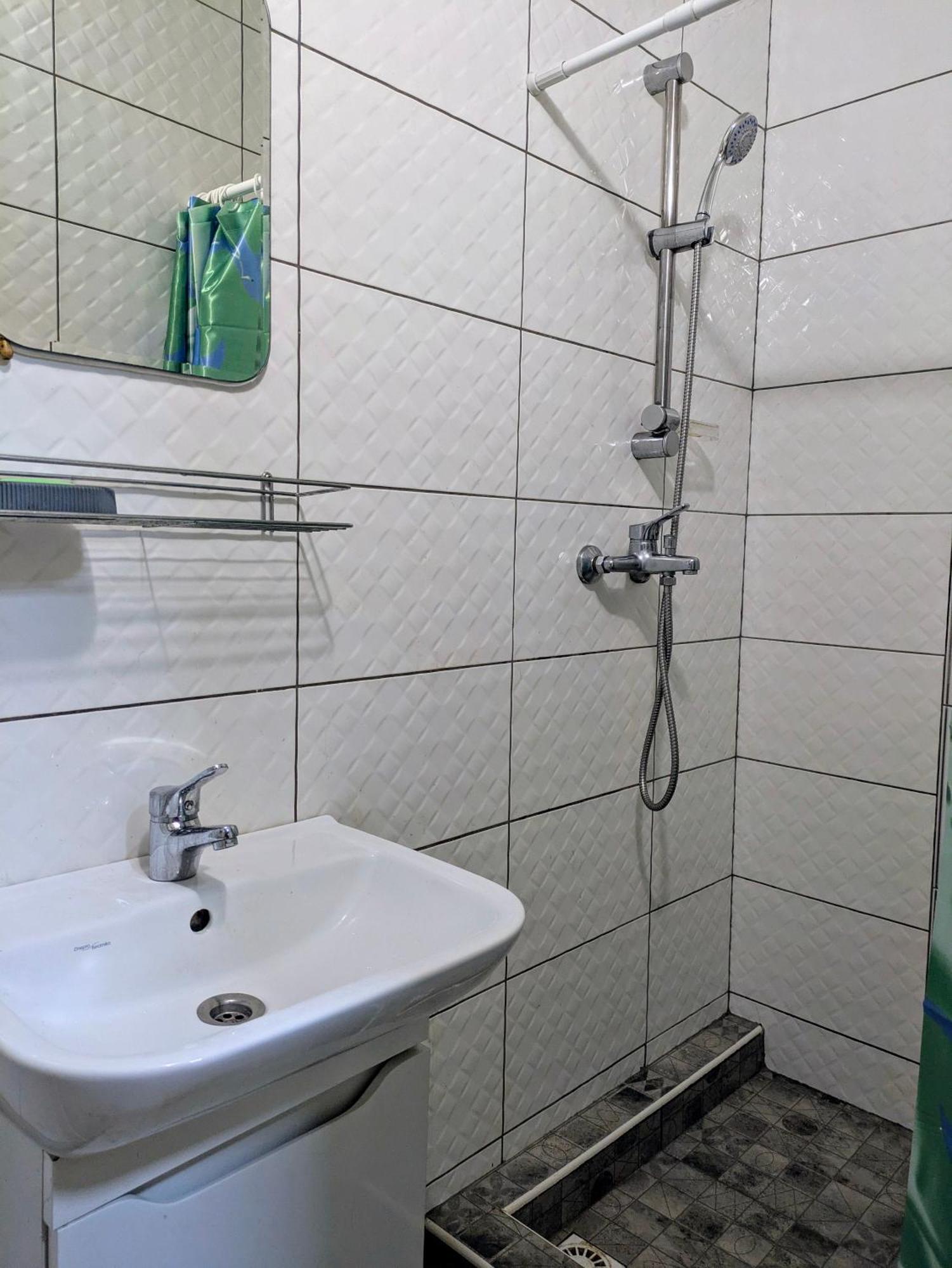 Apartment in downtown Апартаменти в центрі на набережній Дніпра Днепр Экстерьер фото